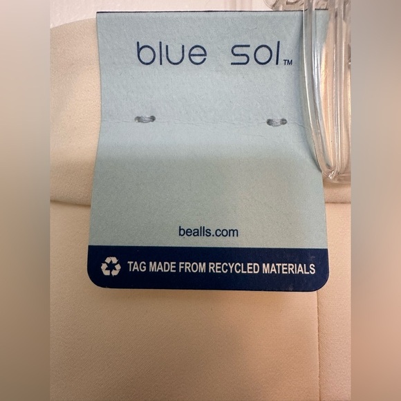 Blue Sol Cream Wide Leg Dress Pants NWT - Picture 3 of 7